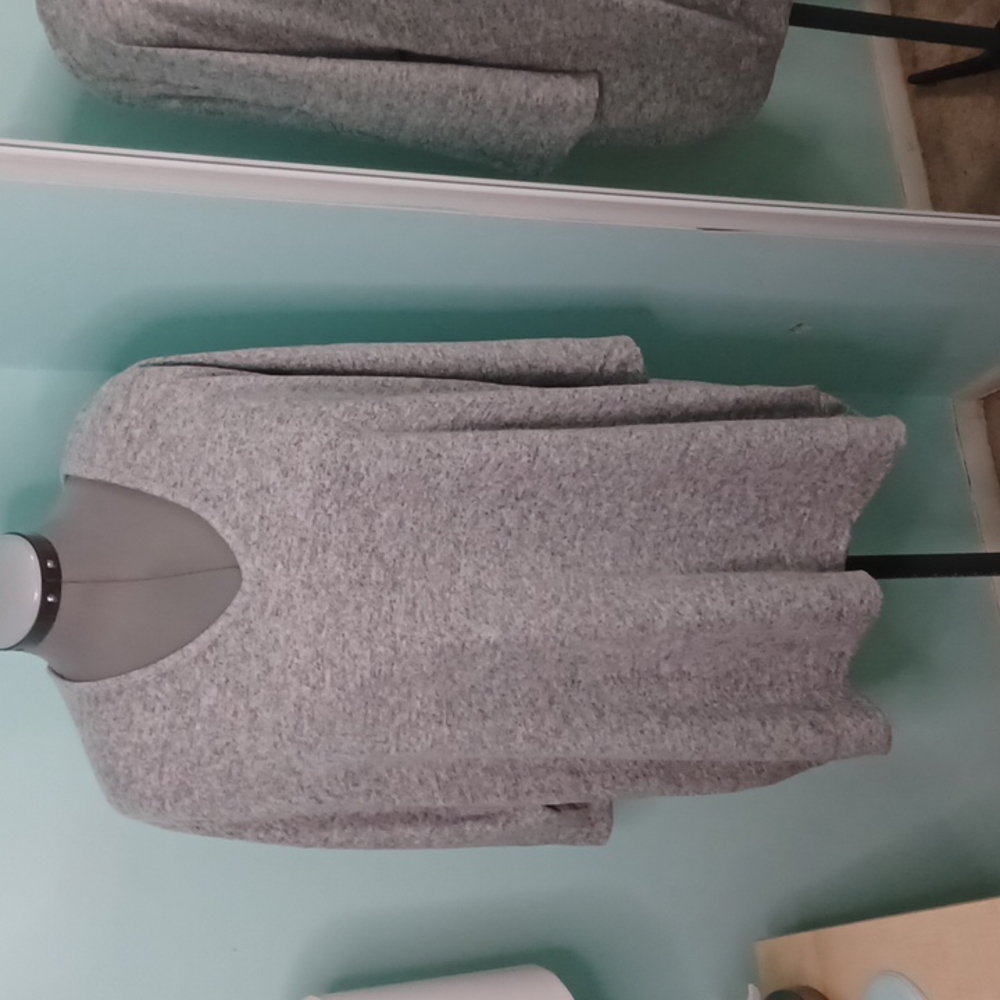 Torrid Super Soft pull over with crew neck and 3/4 length sleeves